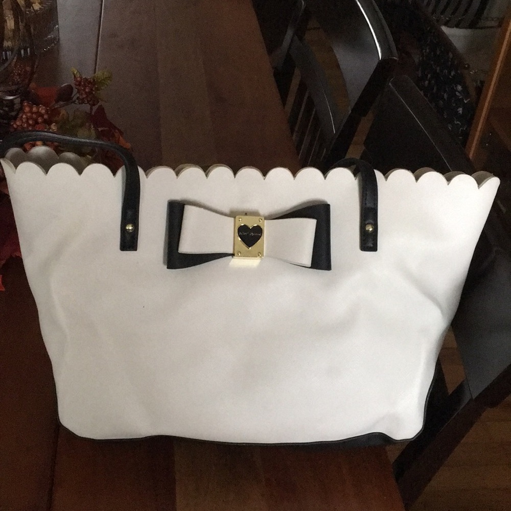 Betsy Johnson Black & White bag